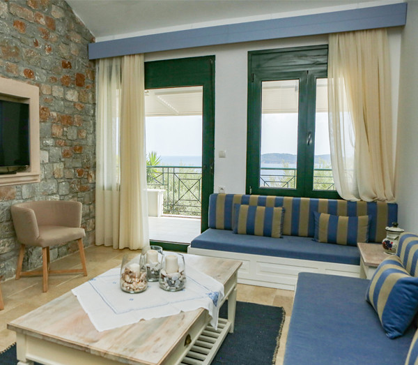 APARTMENT WITH SEA VIEW